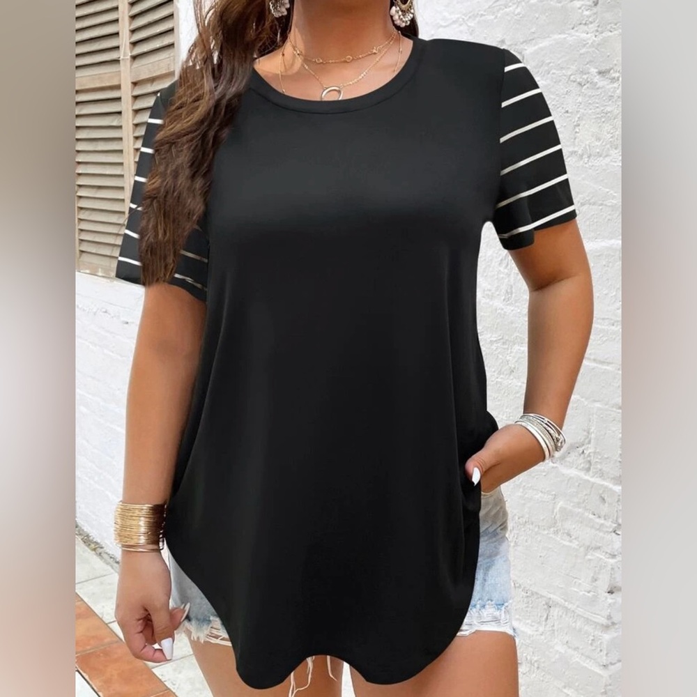 Plus Size Stripe Print Tee